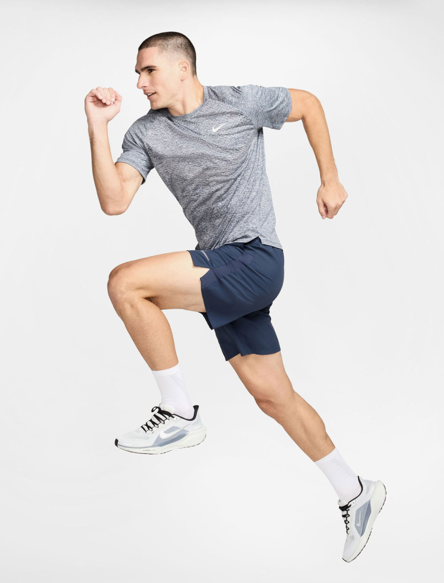 Nike Dri-FIT Challenger Erkek Gri Şort Nike Dri-FIT Challenger Erkek Gri Şort