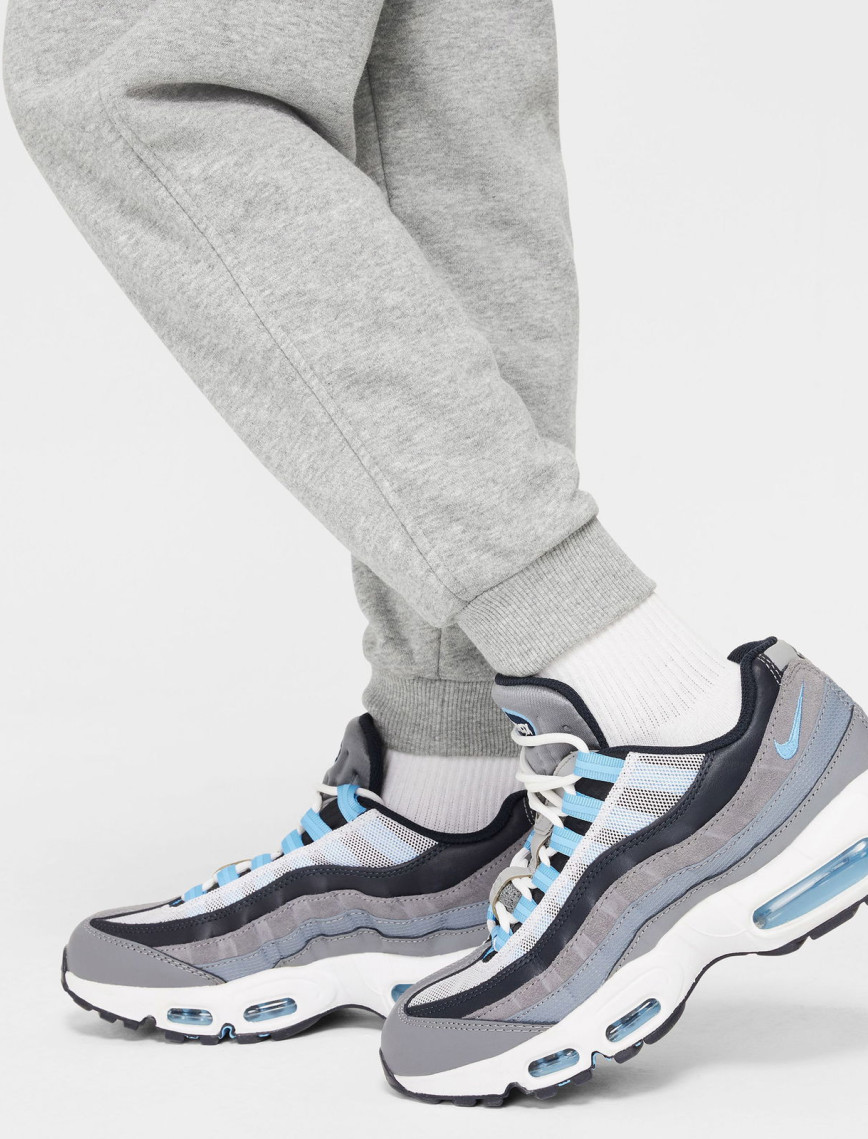 Nike Sportswear Club Fleece Genç Çocuk Gri Eşofman Altı Nike Sportswear Club Fleece Genç Çocuk Gri Eşofman Altı