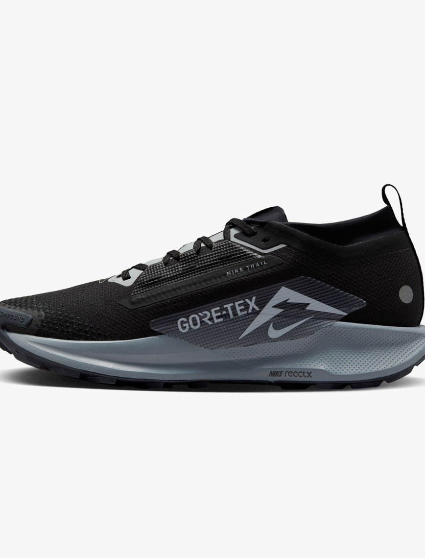 Nike Pegasus Trail 5 Gore-Tex Erkek Siyah Koşu Ayakkabısı Nike Pegasus Trail 5 Gore-Tex Erkek Siyah Koşu Ayakkabısı