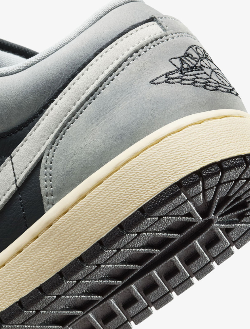 Jordan Air 1 Low SE Erkek Gri Spor Ayakkabı Jordan Air 1 Low SE Erkek Gri Spor Ayakkabı