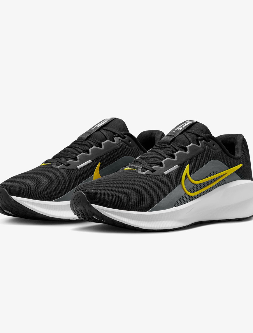 Nike Downshifter 13 Erkek Siyah Koşu Ayakkabısı Nike Downshifter 13 Erkek Siyah Koşu Ayakkabısı