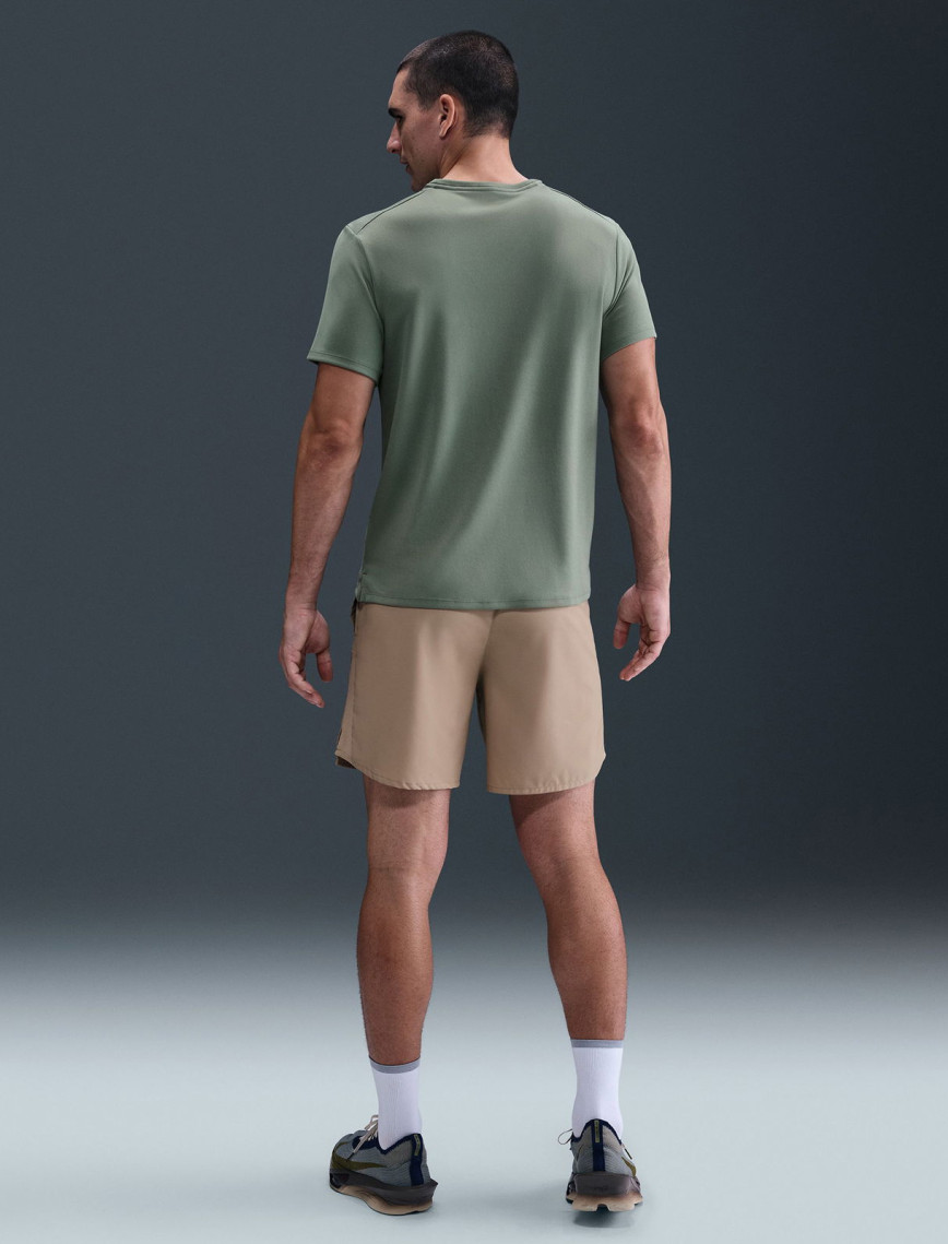 Nike Dri-Fit Miler Erkek Yeşil T-Shirt Nike Dri-Fit Miler Erkek Yeşil T-Shirt