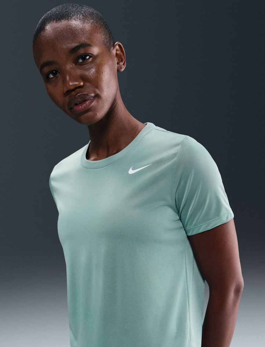 Nike Dri-Fit Kadın Yeşil T-Shirt Nike Dri-Fit Kadın Yeşil T-Shirt