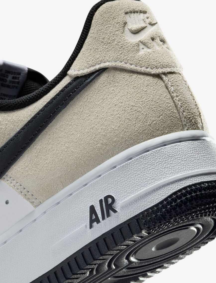 Nike Air Force 1 '07 LV8 Erkek Beyaz Spor Ayakkabı Nike Air Force 1 '07 LV8 Erkek Beyaz Spor Ayakkabı