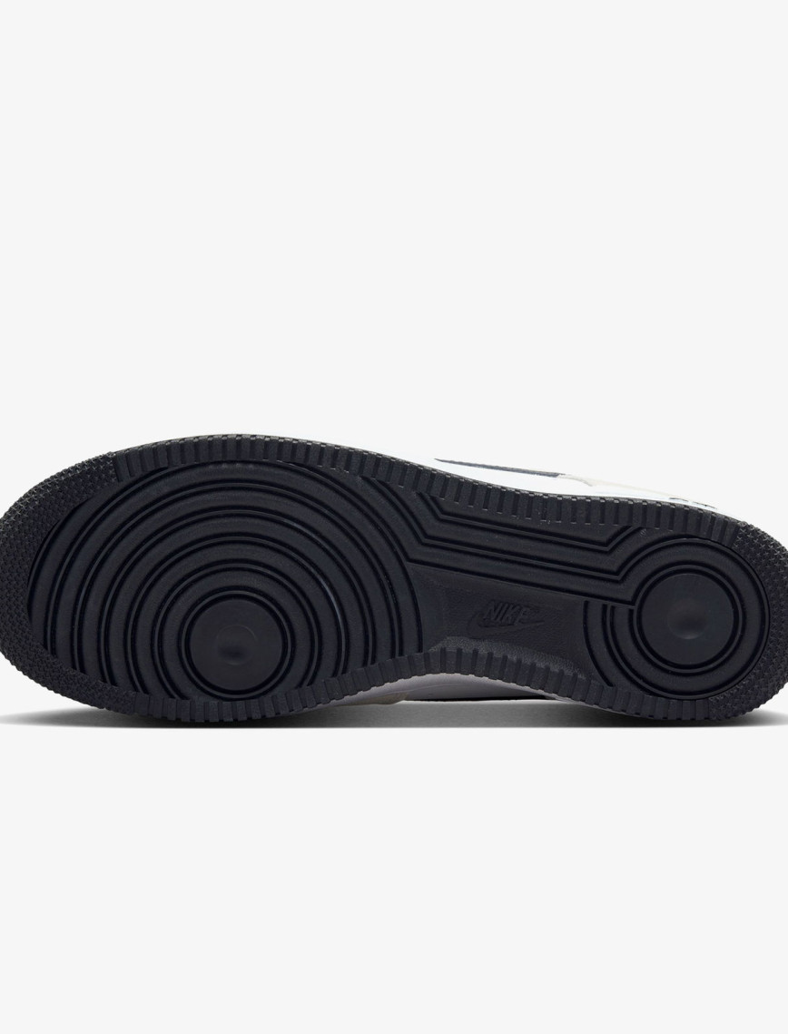 Nike Air Force 1 '07 LV8 Erkek Beyaz Spor Ayakkabı Nike Air Force 1 '07 LV8 Erkek Beyaz Spor Ayakkabı