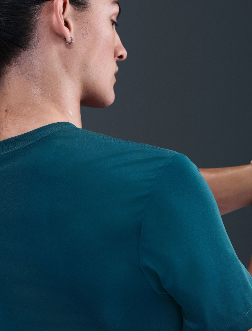 Nike Dri-Fit Legend Erkek Mavi T-Shirt Nike Dri-Fit Legend Erkek Mavi T-Shirt