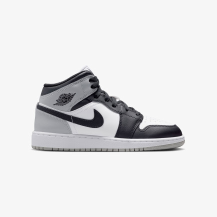 Jordan Air 1 Mid Genç Çocuk Beyaz Spor Ayakkabı Jordan Air 1 Mid Genç Çocuk Beyaz Spor Ayakkabı