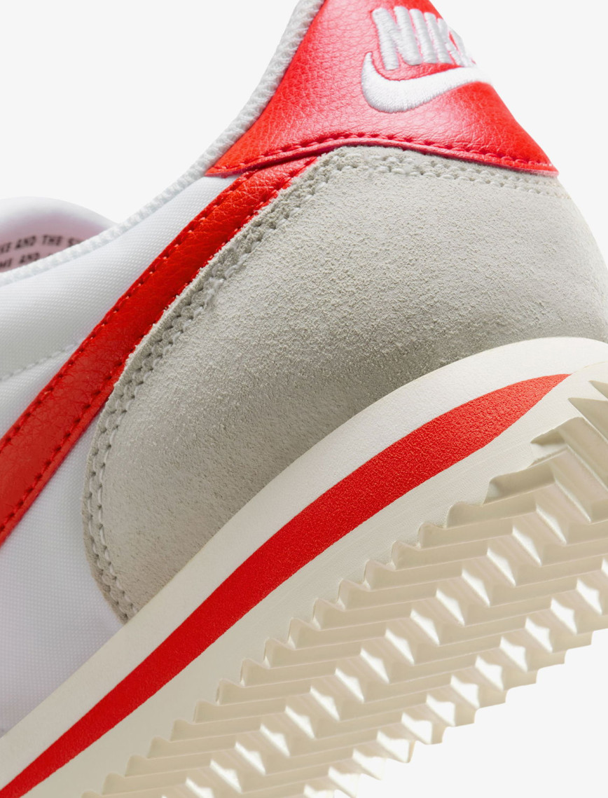 Nike Cortez Kadın Beyaz Spor Ayakkabı Nike Cortez Kadın Beyaz Spor Ayakkabı