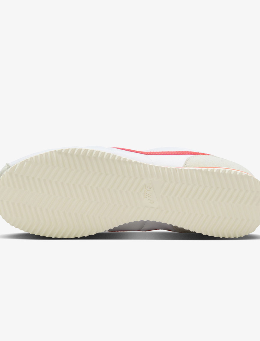 Nike Cortez Kadın Beyaz Spor Ayakkabı Nike Cortez Kadın Beyaz Spor Ayakkabı