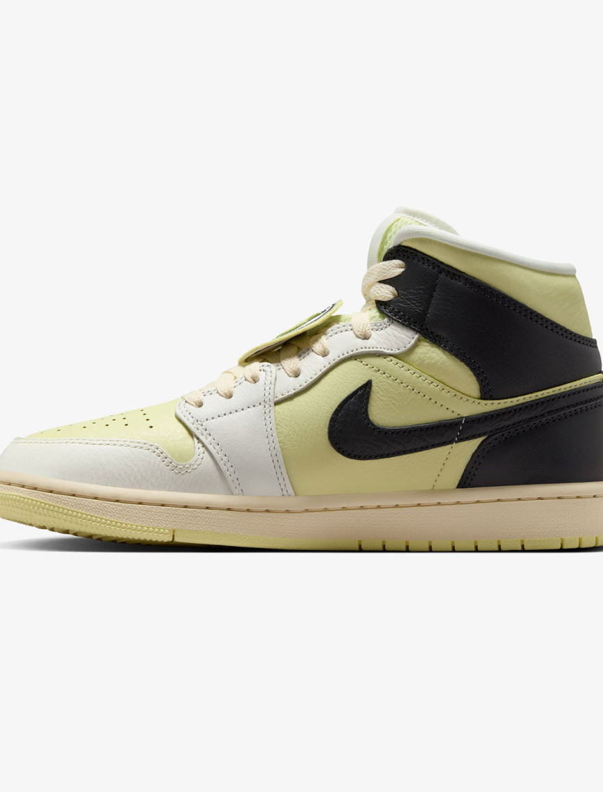 Jordan Air 1 Mid SE Kadın Krem Rengi Spor Ayakkabı Jordan Air 1 Mid SE Kadın Krem Rengi Spor Ayakkabı