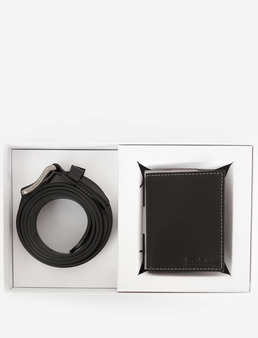 Barbour Billfold Deri Kemer & Cüzdan Hediye Seti Barbour Billfold Deri Kemer & Cüzdan Hediye Seti