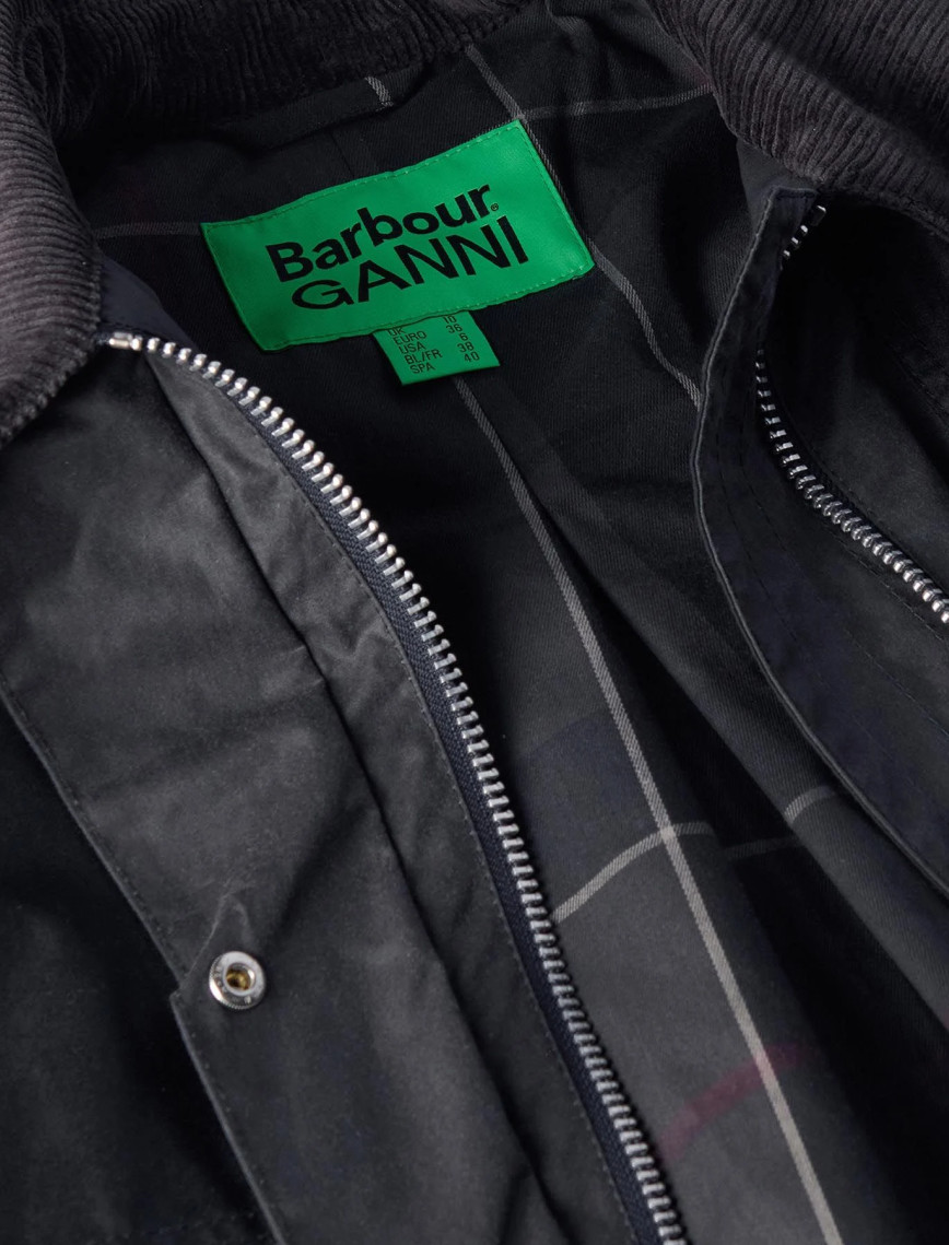 Barbour x GANNI Yağlı Duffle Ceket Barbour x GANNI Yağlı Duffle Ceket