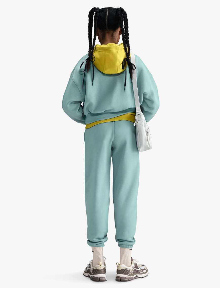 Nike Sportswear Club Fleece Genç Çocuk Yeşil Sweatshirt Nike Sportswear Club Fleece Genç Çocuk Yeşil Sweatshirt