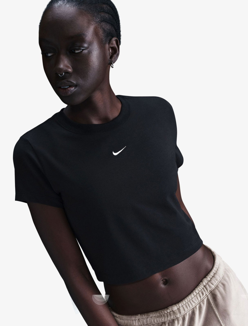 Nike Sportswear Chill Knit Kadın Siyah T-Shirt Nike Sportswear Chill Knit Kadın Siyah T-Shirt