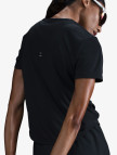 Nike Tempo Dri-Fit Kadın Siyah T-Shirt Nike Tempo Dri-Fit Kadın Siyah T-Shirt