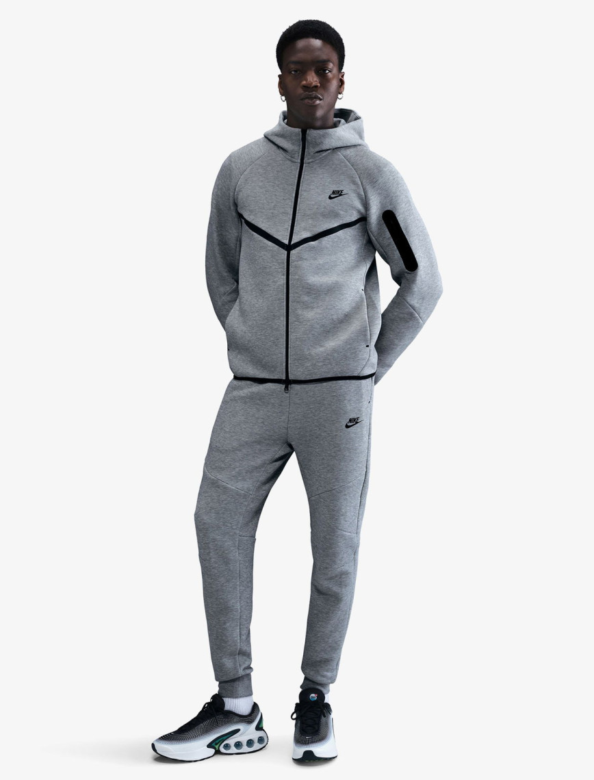 Nike Tech Fleece Erkek Siyah Eşofman Üstü Nike Tech Fleece Erkek Siyah Eşofman Üstü
