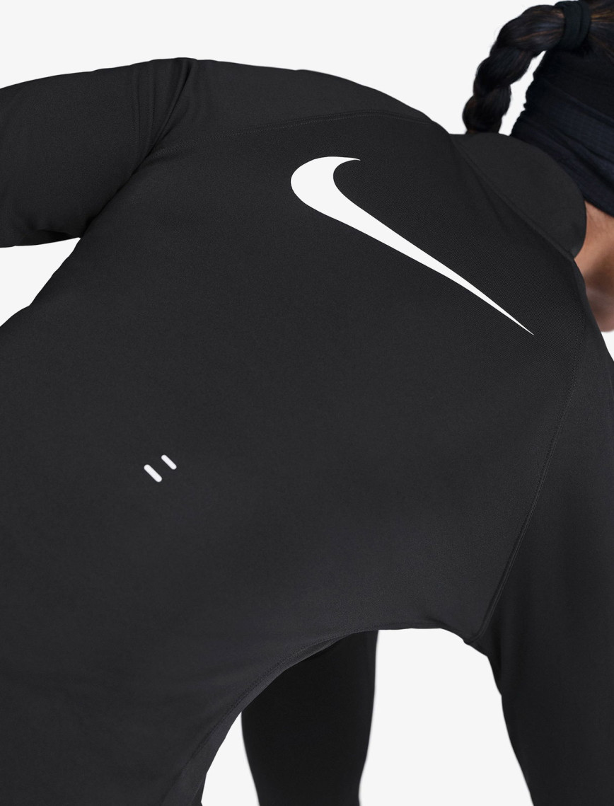 Nike Dri-Fit Tempo Swoosh Run Kadın Siyah T-Shirt Nike Dri-Fit Tempo Swoosh Run Kadın Siyah T-Shirt