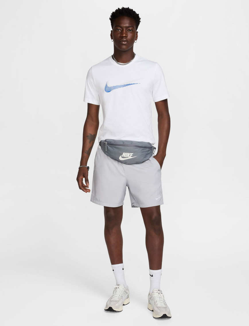 Nike Sportswear Swoosh Erkek Siyah T-Shirt Nike Sportswear Swoosh Erkek Siyah T-Shirt