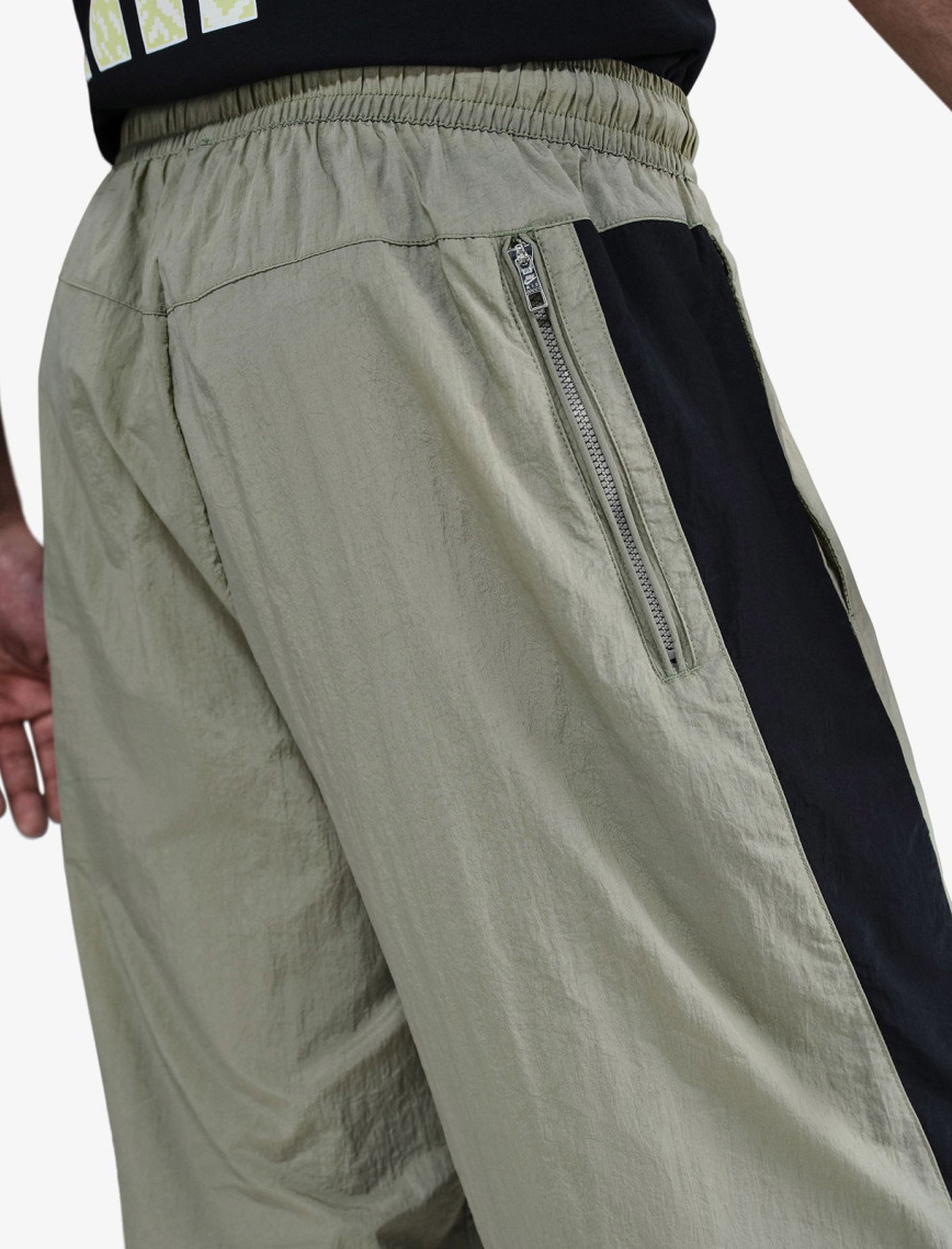 Nike Air Woven Erkek Yeşil Eşofman Altı Nike Air Woven Erkek Yeşil Eşofman Altı