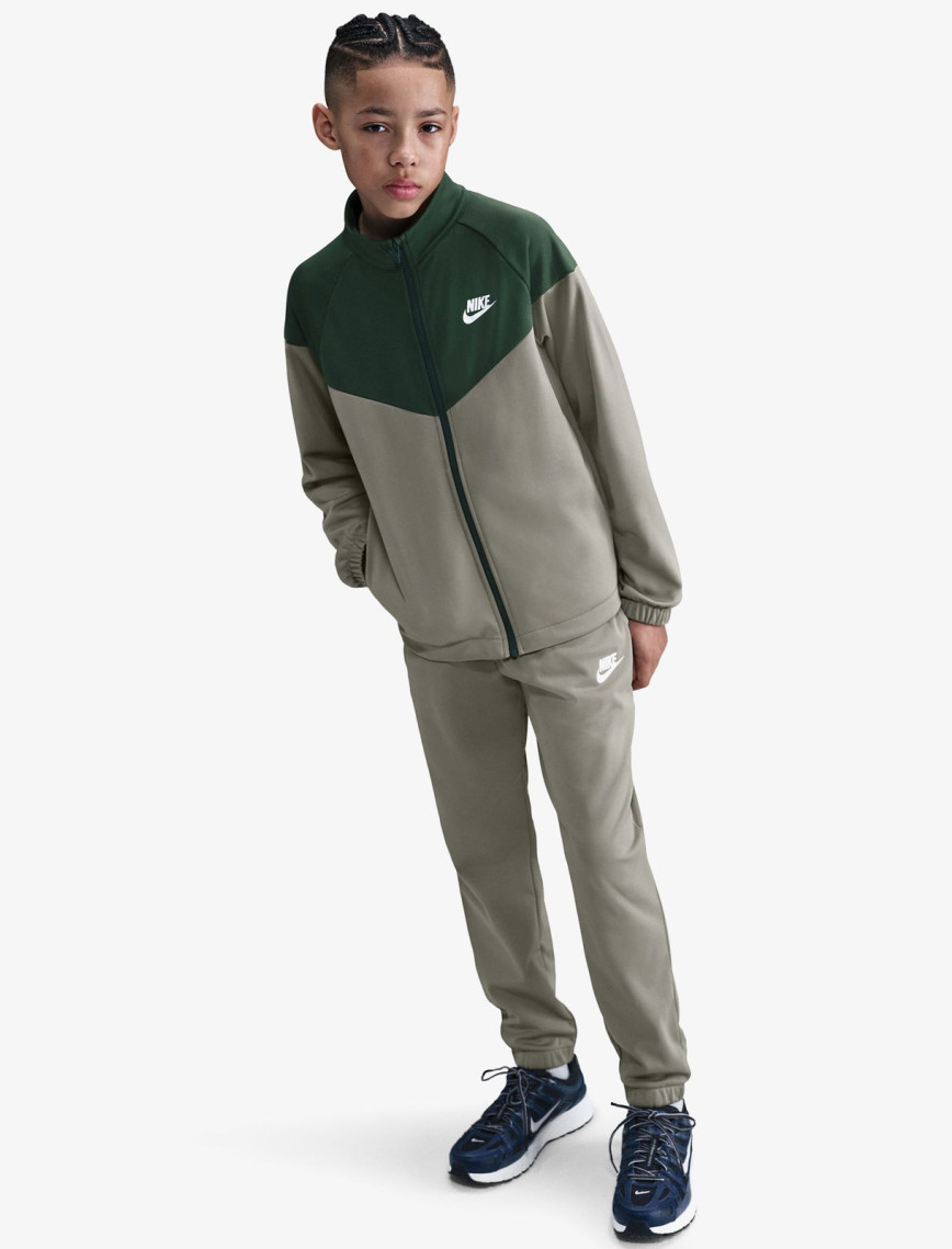 Nike Sportswear Dri-Fit Genç Çocuk Yeşil Eşofman Takımı Nike Sportswear Dri-Fit Genç Çocuk Yeşil Eşofman Takımı
