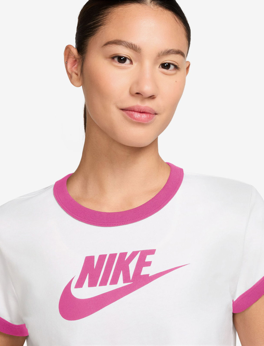 Nike Sportswear Kadın Beyaz T-Shirt Nike Sportswear Kadın Beyaz T-Shirt