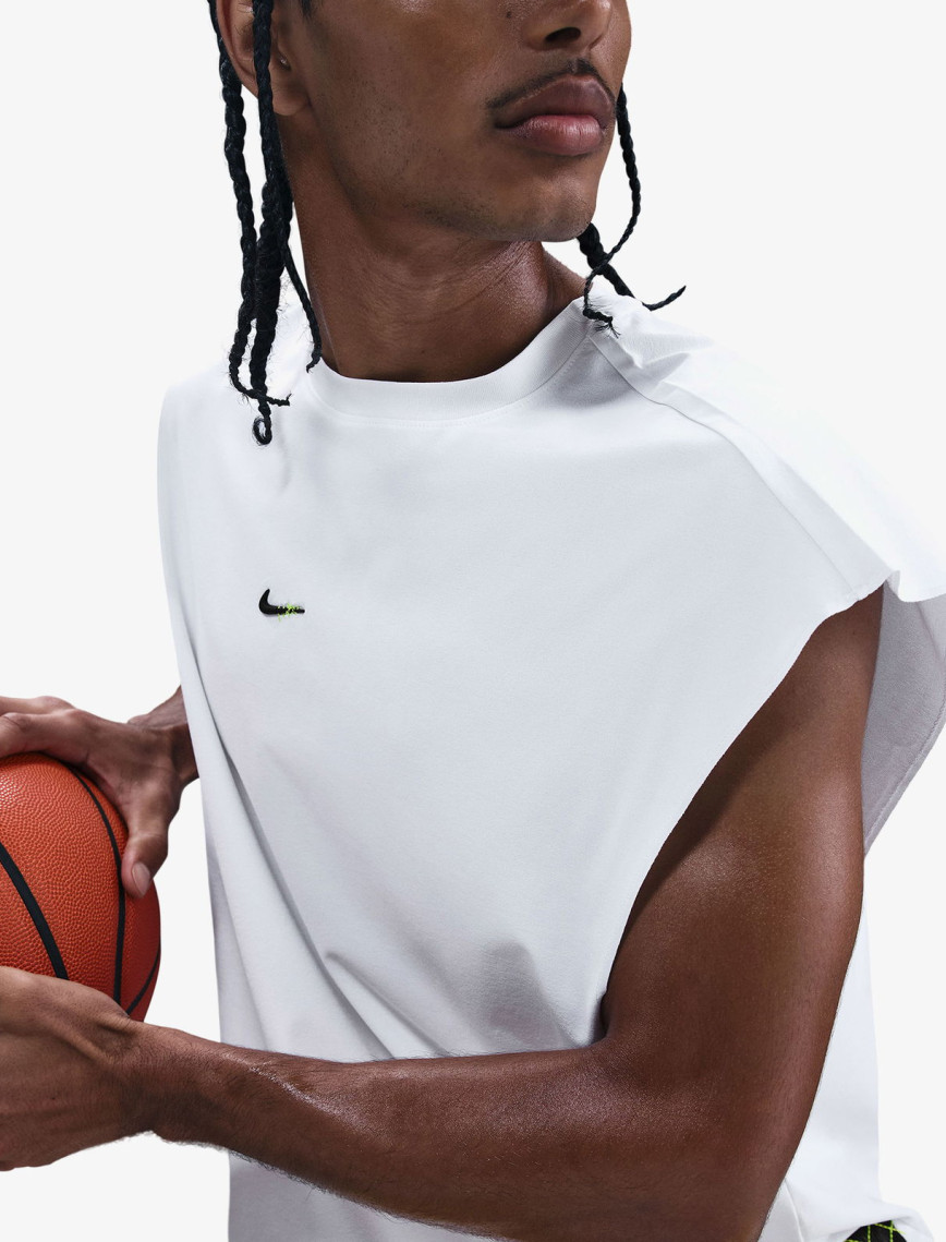 Nike Dri-Fit Top Street Erkek Beyaz T-Shirt Nike Dri-Fit Top Street Erkek Beyaz T-Shirt