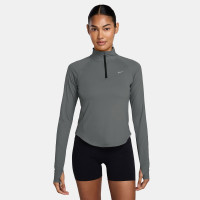Nike Tempo Dri-Fit Kadın Gri Sweatshirt Nike Tempo Dri-Fit Kadın Gri Sweatshirt