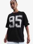 Nike Sportswear Street Kadın Siyah T-Shirt Nike Sportswear Street Kadın Siyah T-Shirt