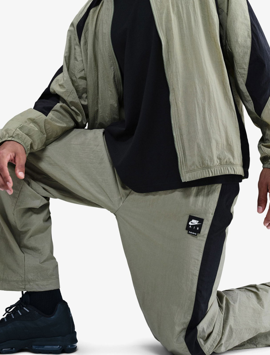 Nike Air Woven Erkek Yeşil Eşofman Altı Nike Air Woven Erkek Yeşil Eşofman Altı