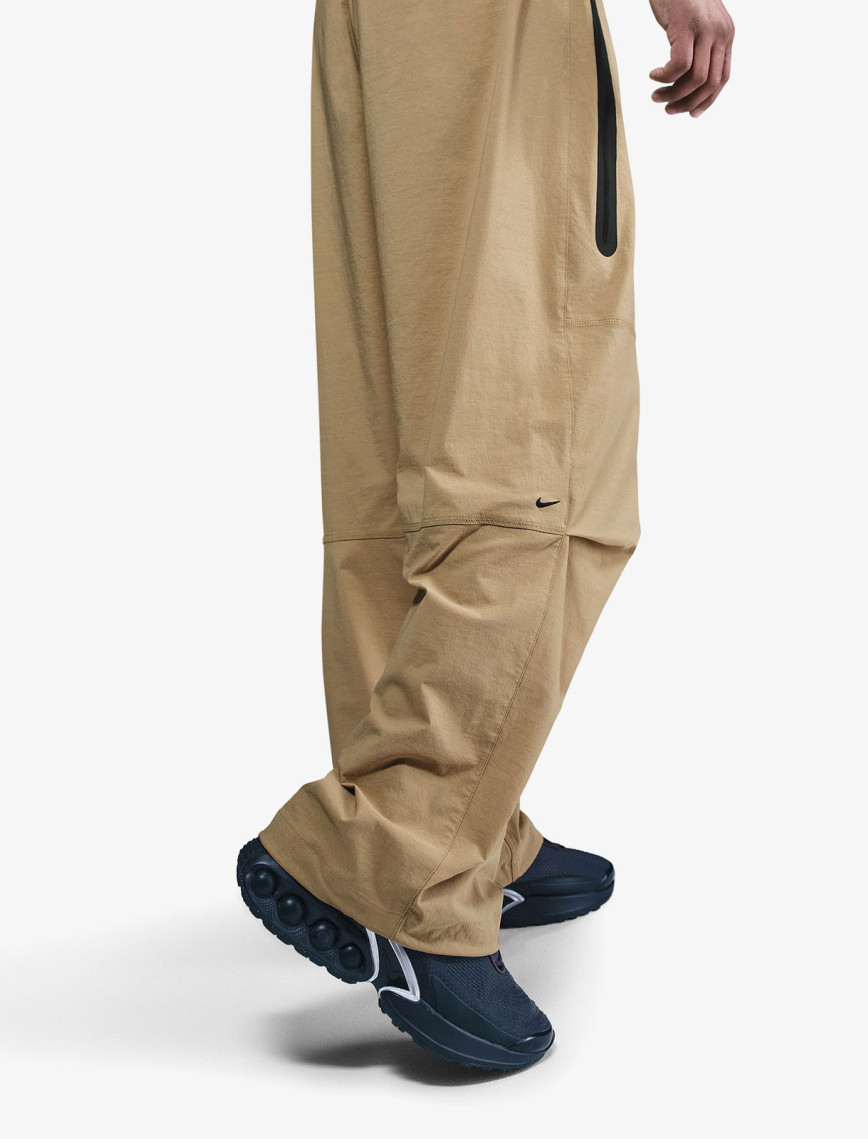 Nike Tech Woven Erkek Bej Eşofman Altı Nike Tech Woven Erkek Bej Eşofman Altı