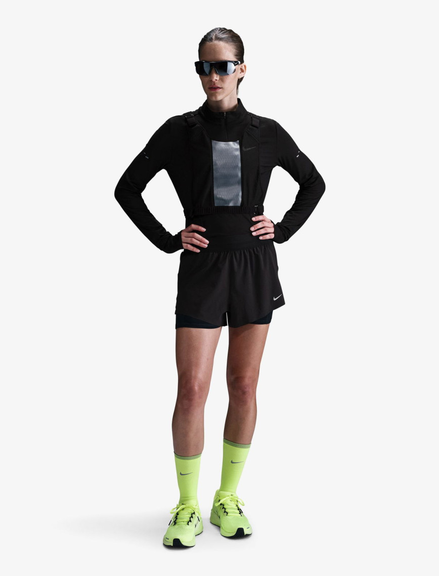 Nike Swift Dri-Fit Kadın Siyah Şort Nike Swift Dri-Fit Kadın Siyah Şort