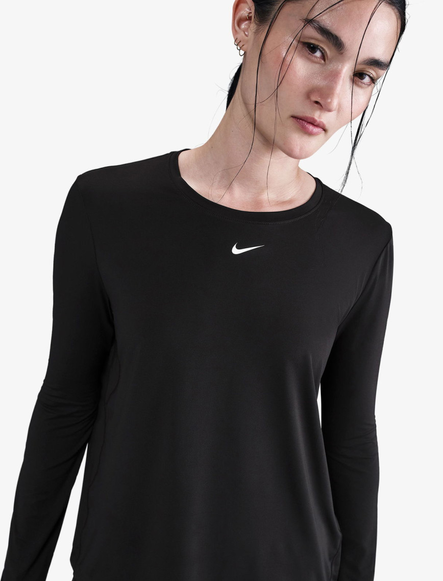 Nike One Classic Dri-Fit Kadın Siyah T-Shirt