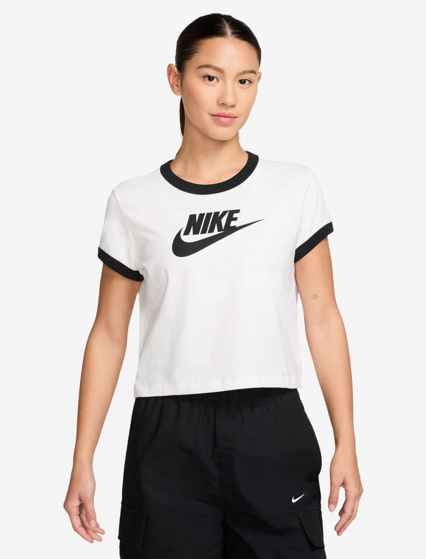 Nike Sportswear Kadın Beyaz T-Shirt Nike Sportswear Kadın Beyaz T-Shirt