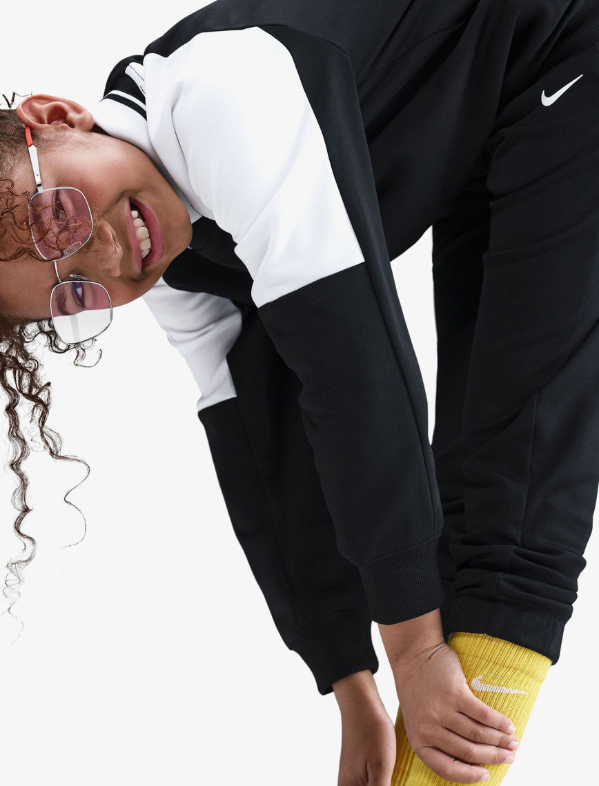 Nike Sportswear Dri-Fit Crew Genç Çocuk Siyah Eşofman Takımı Nike Sportswear Dri-Fit Crew Genç Çocuk Siyah Eşofman Takımı