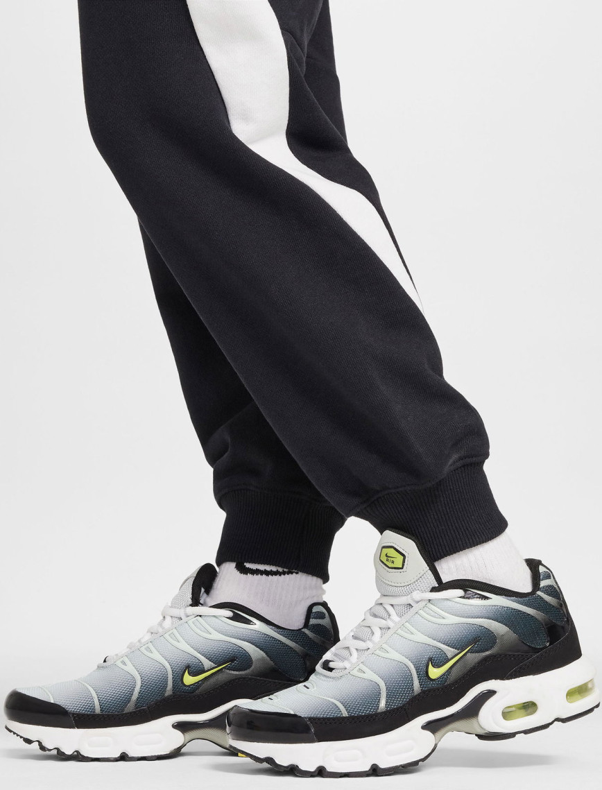 Nike Air Fleece Genç Çocuk Siyah Eşofman Altı Nike Air Fleece Genç Çocuk Siyah Eşofman Altı