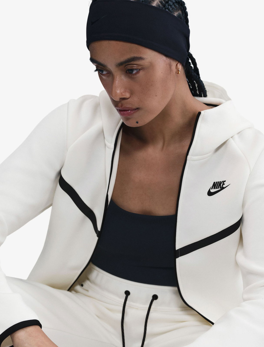 Nike Sportswear Tech Fleece Windrunner Kadın Beyaz Eşofman Üstü Nike Sportswear Tech Fleece Windrunner Kadın Beyaz Eşofman Üstü