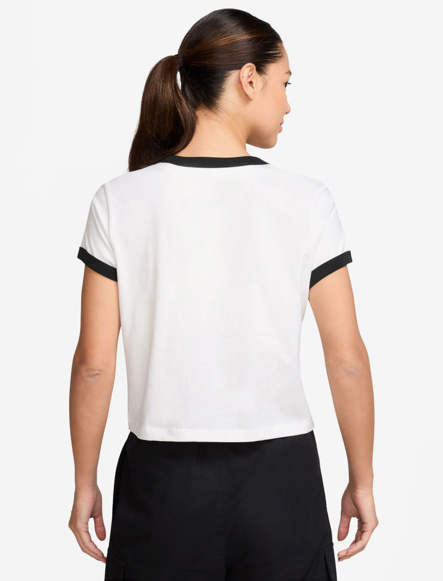 Nike Sportswear Kadın Beyaz T-Shirt Nike Sportswear Kadın Beyaz T-Shirt