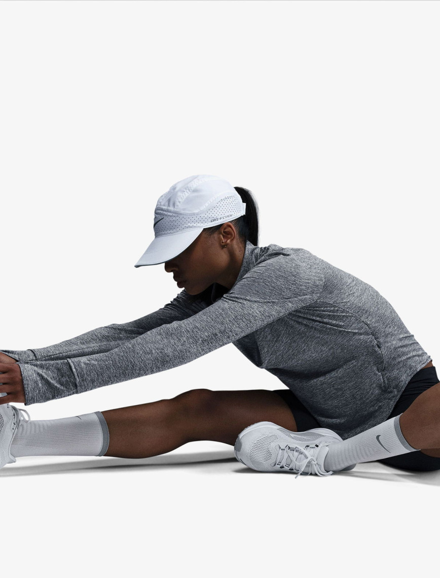 Nike Swift Dri-Fit Kadın Gri T-Shirt Nike Swift Dri-Fit Kadın Gri T-Shirt