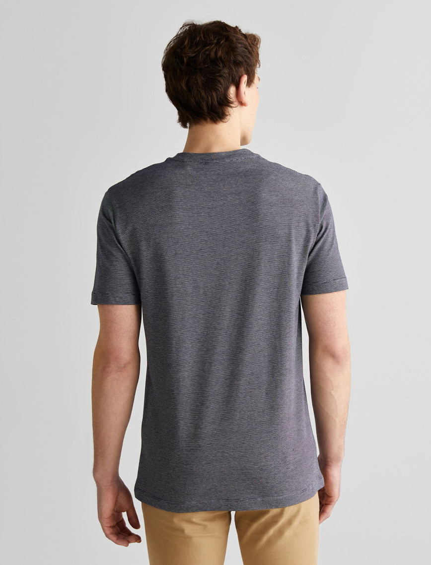 GANT Erkek Lacivert Regular Fit Bisiklet Yaka Çizgili T-Shirt GANT Erkek Lacivert Regular Fit Bisiklet Yaka Çizgili T-Shirt