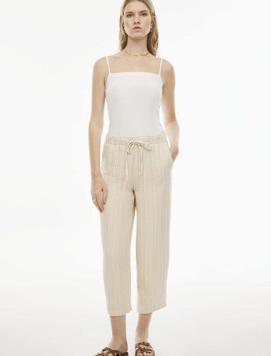 Emars Rahat Kalıp Bilek Boy Boru Paça Ekru Bej Renk Kadın Pantolon Emars Rahat Kalıp Bilek Boy Boru Paça Ekru Bej Renk Kadın Pantolon