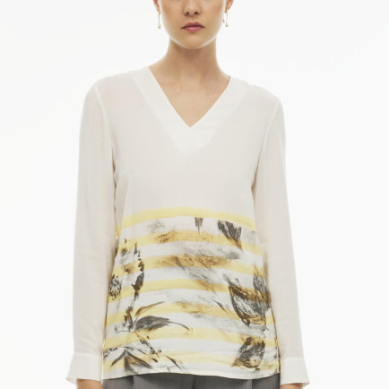 Allens Regular Fit V-Yaka Ekru Renk Kadın Bluz Allens Regular Fit V-Yaka Ekru Renk Kadın Bluz