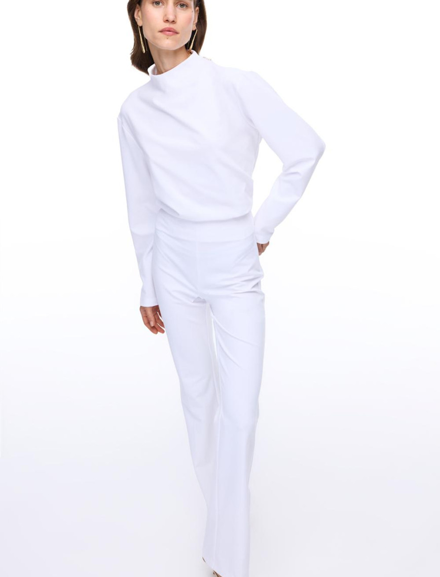 Animas Slim Fit Kısa Boy Düşük Kollu Yarım Dik Yaka Beyaz Bluz Animas Slim Fit Kısa Boy Düşük Kollu Yarım Dik Yaka Beyaz Bluz