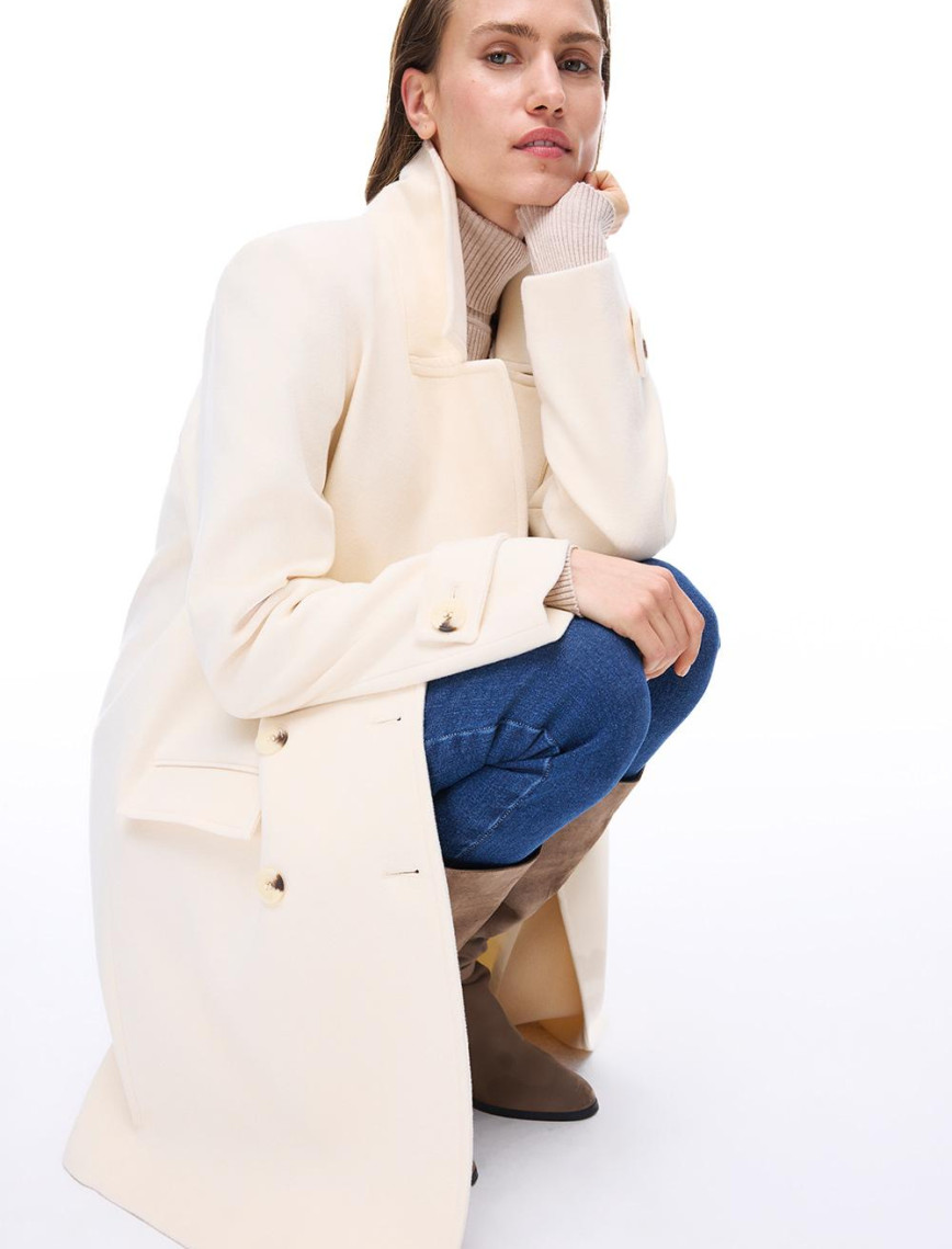 Mona Regular Fit Diz Üstü Takma Kol Erkek Yaka Ekru Kaban Mona Regular Fit Diz Üstü Takma Kol Erkek Yaka Ekru Kaban