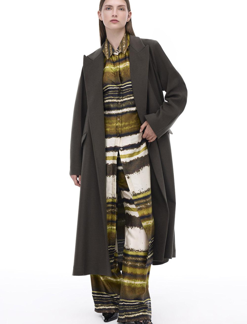 Anabels Rahat Kalıp Diz Altı Reglan Kol Ceket Yaka Hakı Kaban Anabels Rahat Kalıp Diz Altı Reglan Kol Ceket Yaka Hakı Kaban