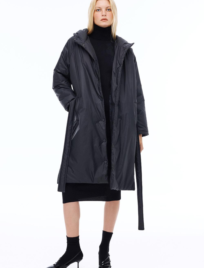 Awans Rahat Kalıp Diz Altı Reglan Kol Kapüşonlu Siyah Mont Awans Rahat Kalıp Diz Altı Reglan Kol Kapüşonlu Siyah Mont