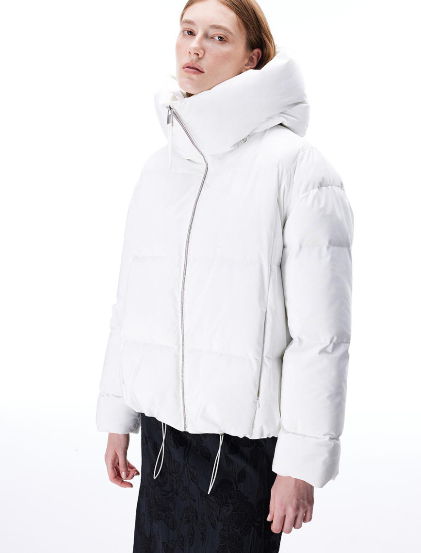 Awans Rahat Kalıp Kısa Boy Düşük Kollu Kapüşonlu Beyaz Mont Awans Rahat Kalıp Kısa Boy Düşük Kollu Kapüşonlu Beyaz Mont