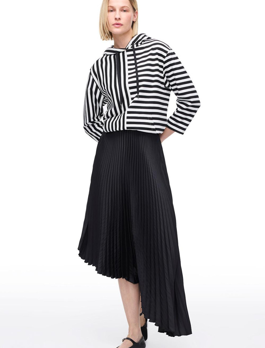 Siyah Deylas Regular Fit Yüksek Bel Diz Altı Etek Siyah Deylas Regular Fit Yüksek Bel Diz Altı Etek