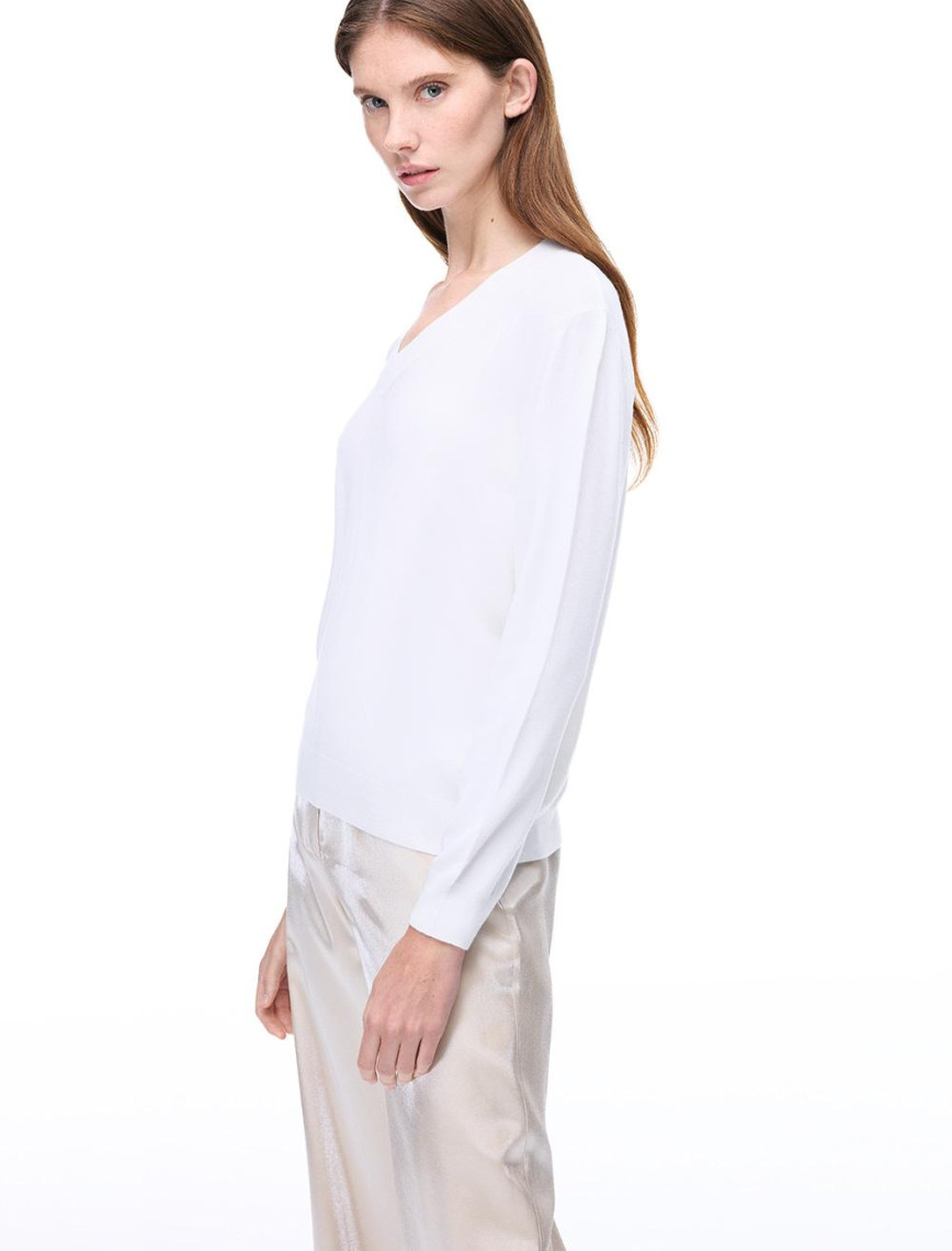 Triko Rahat Kalıp Standart Boy Takma Kol V-Yaka Ekru Kazak