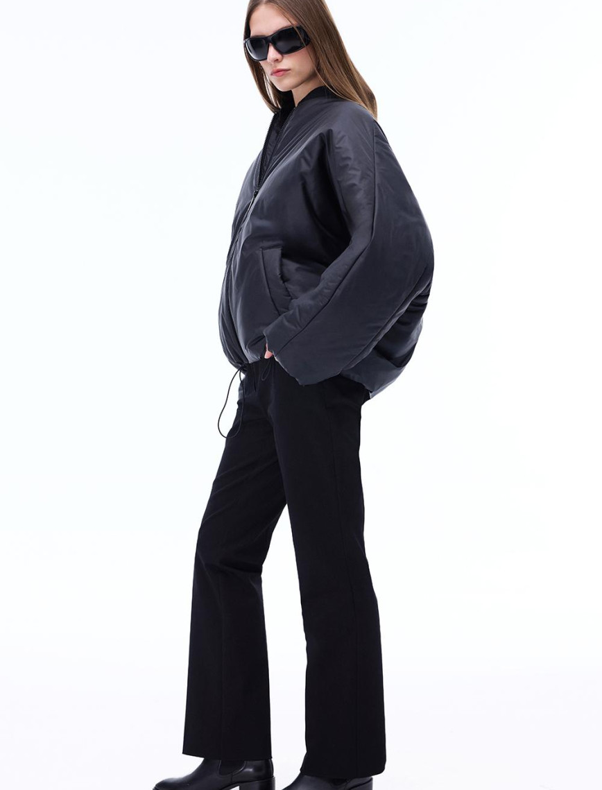 Awans Rahat Kalıp Standart Boy Düşük Kollu Bisiklet Yaka Siyah Mont Awans Rahat Kalıp Standart Boy Düşük Kollu Bisiklet Yaka Siyah Mont