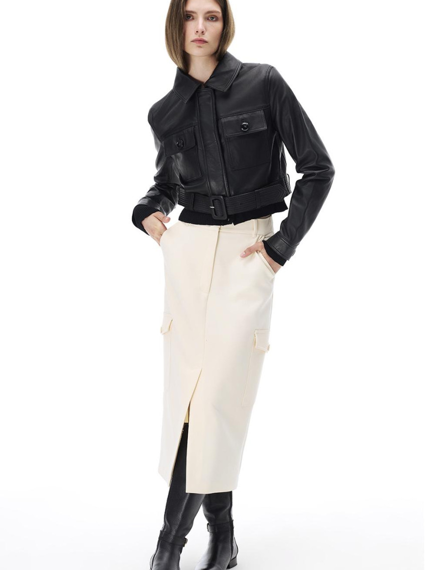 Aurens Slim Fit Kısa Boy Takma Kol Gömlek Yaka Siyah Ceket Aurens Slim Fit Kısa Boy Takma Kol Gömlek Yaka Siyah Ceket